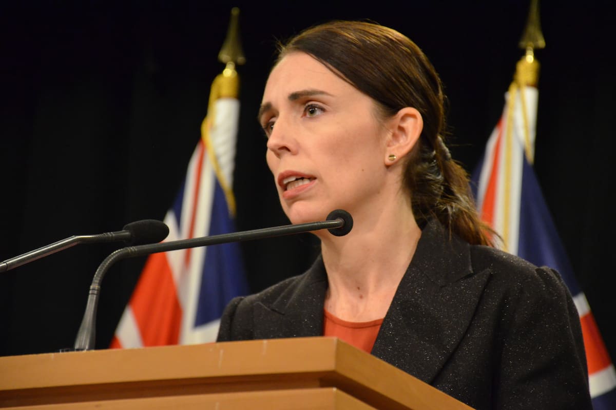 La primera ministra de Nueva Zelanda, Jacinda Ardern, habla durante una conferencia de prensa luego de un tiroteo masivo en Christchurch, en el que murieron al menos 49 personas.
