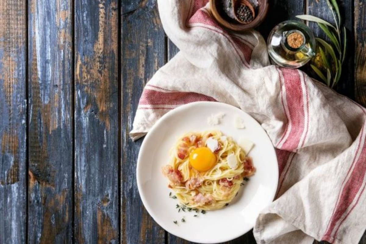 La primera receta italiana de carbonara se publicó en agosto de 1954
