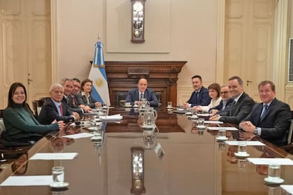 La primera reunión de Guillermo Francos como Jefe de Gabinete