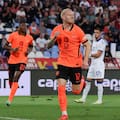 El curioso diálogo que tuvo Xavi con un citado sorpresa que le dio su primer triunfo en Países Bajos