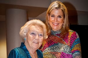 La princesa Beatriz y la reina Máxima asistieron juntas a un concierto y se lucieron con sus looks (Foto: Instagram @patrickvkatwijk)