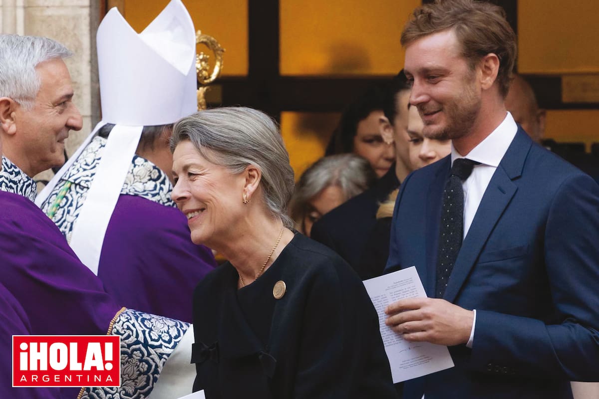 La princesa Carolina, junto a su hijo Pierre Casiraghi.