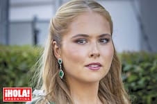 Sin la presencia de sus padres: Amalia, la hija de la reina Máxima, deslumbró en su cita más personal