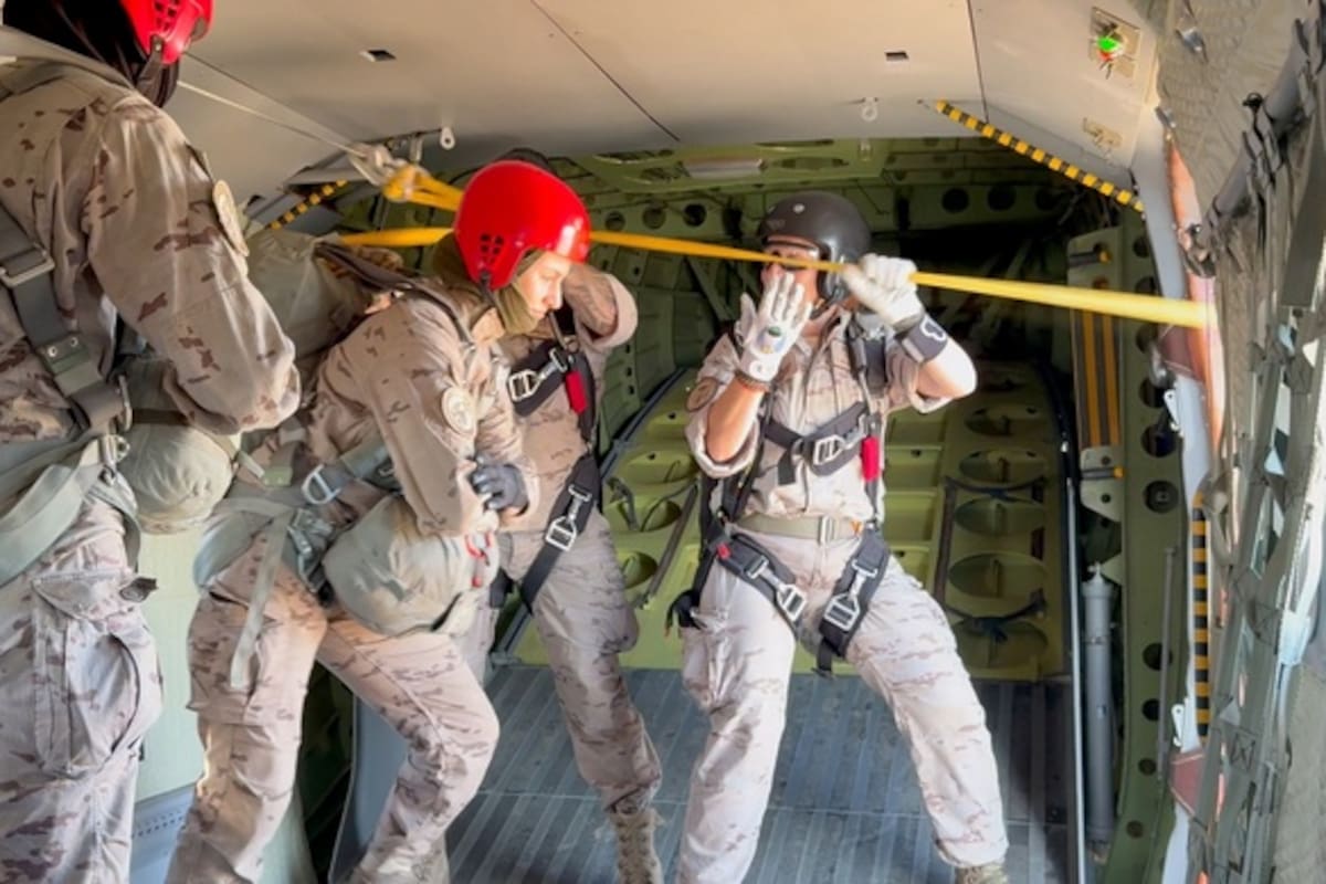 La princesa Leonor se especializó en conocimientos aeronáuticos en la Academia General del Aire y del Espacio española - Casa de S.M. el Rey