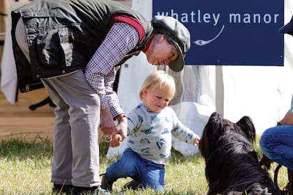 La princesa real –un título que su madre, la Reina, le otorgó en 1987— con su nieta, Mia Tindall, en Whatley Manor International Horse Trials, en Gatcombe Park, en 2015
