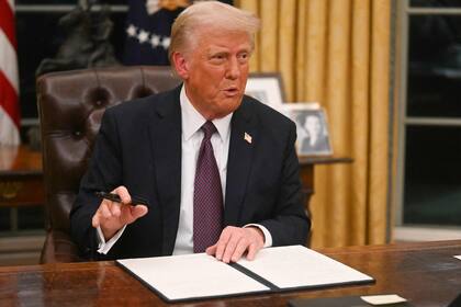 La principal preocupación respecto a la propuesta de Trump es cómo compensar la pérdida de ingresos fiscales sin afectar la estabilidad económica del país (Archivo)