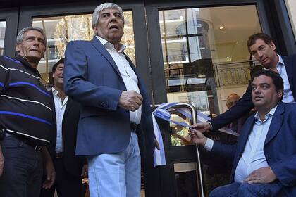 La Procelac denunció al jefe camionero y a su hijo Pablo por detectar operaciones millonarias sospechosas