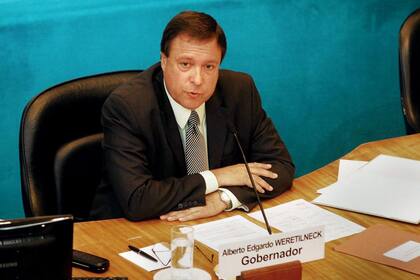 La Procuración opinó que los gobernadores de La Rioja y Río Negro no pueden competir