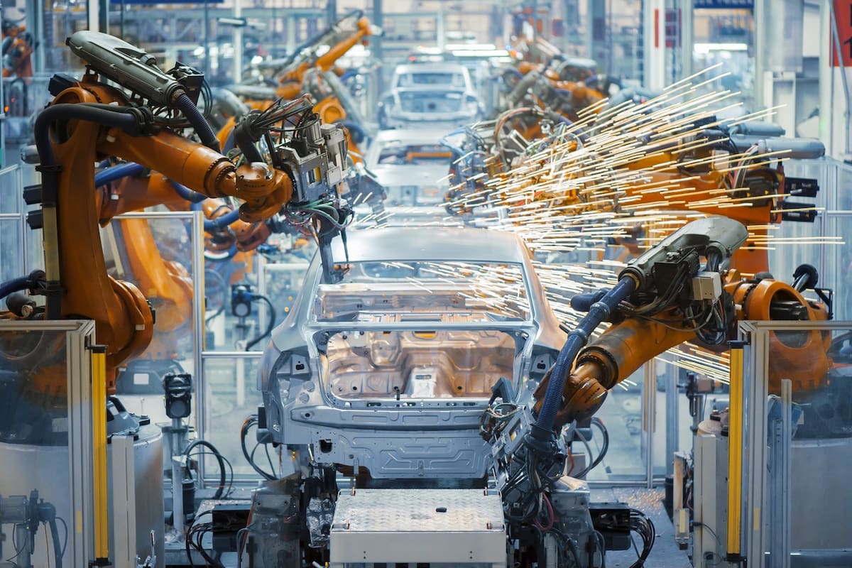 La producción automotriz desaceleraría su crecimiento, pero continuaría siendo líder como motor de la economía