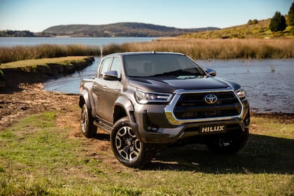 La producción de la Hilux, SW4 y Hiace en la Argentina no se verá afectada