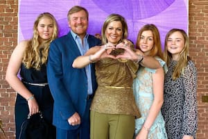 La producción de la serie viajó a Buenos Aires, a Nueva York y a Bruselas para recopilar testimonios en torno a su vida personal