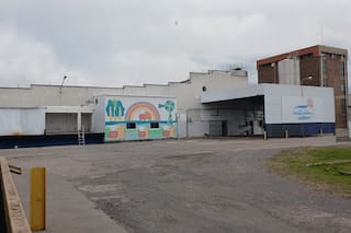 La fábrica que “era un caos” ya procesa 100.000 litros de leche por día y se prepara para exportar