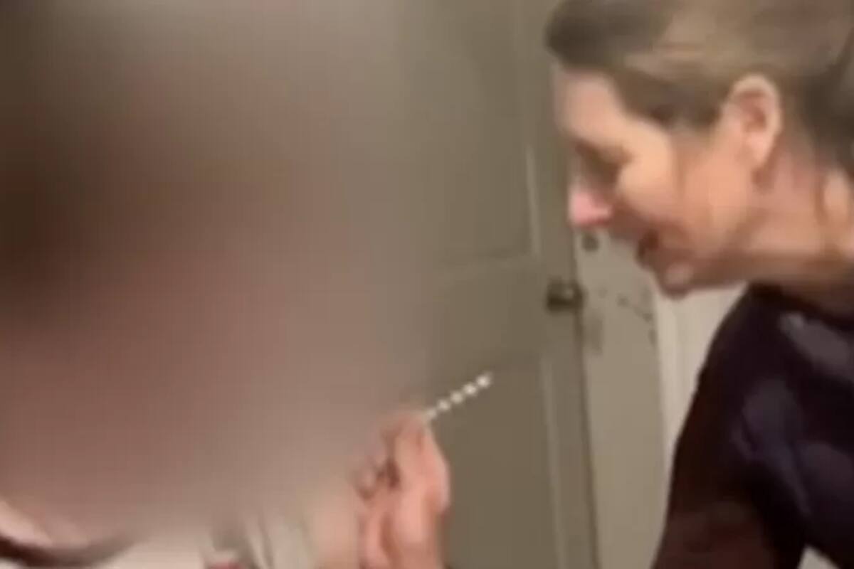 La profesora, Laura Russo, está acusada de ejercicio ilegal de una profesión