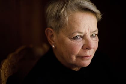 La profesora Phyillis Gardener le dijo a Holmes que su idea no funcionaría