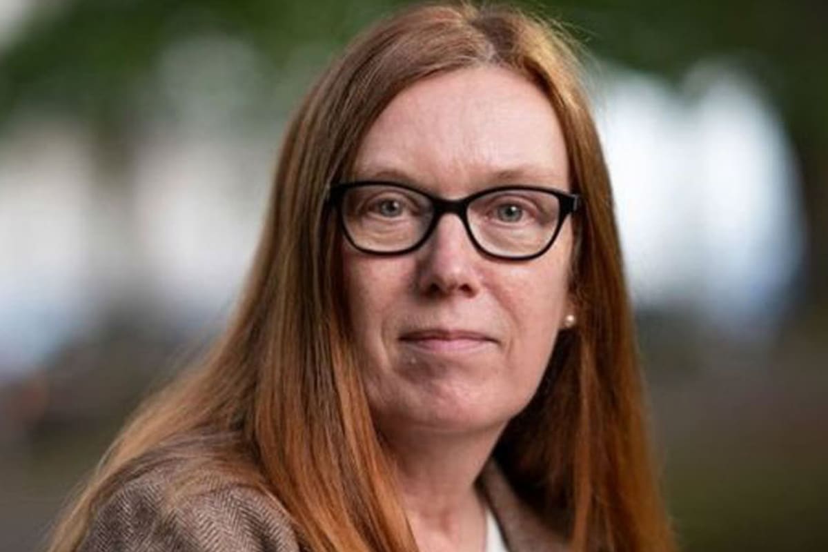 La profesora Sarah Gilbert