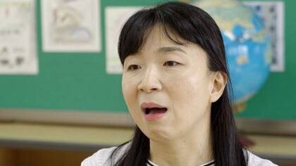 La profesora Shin Youngmi tiene experiencia enseñando en el campo y la ciudad