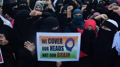La prohibición del hiyab ha provocado protestas en India