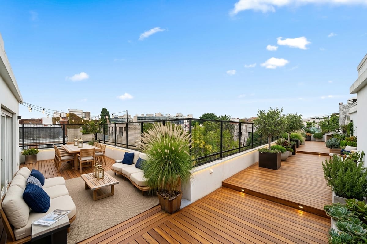 La propiedad de la familia Macri en Barrio Parque volvió al mercado