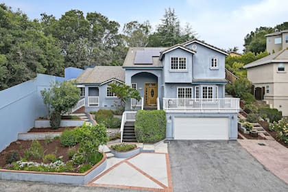 La propiedad de seis dormitorios y cuatro baños y medio se vende a US$5,3 millones