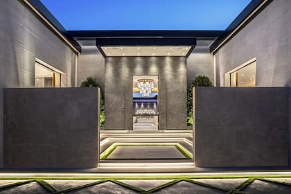La propiedad en venta de Kylie Jenner se encuentra en Holmby Hills