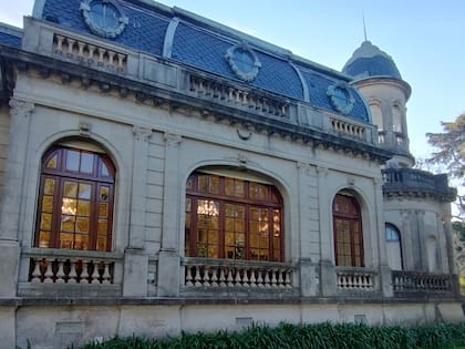 La propiedad fue comprada por Lorenzo Raggio, un empresario de ascendencia italiana que la utilizó como casa de verano y residencia para toda su familia.