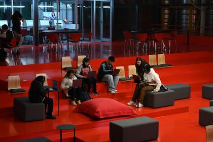 La propuesta busca que adolescentes de 12 a 18 años aprendan de manera creativa e innovadora habilidades para el mundo laboral