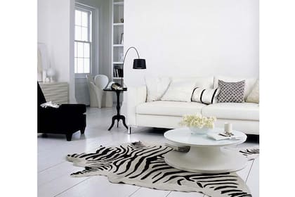 La propuesta ecléctica siempre está presente. Aquí, un mix de estilos con un punto en común: la combinación blanco y negro
