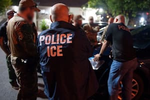 La propuesta en Houston otorgaría mayor poder a los oficiales de la Policía para decidir cuándo deben contactar a los agentes migratorios del ICE