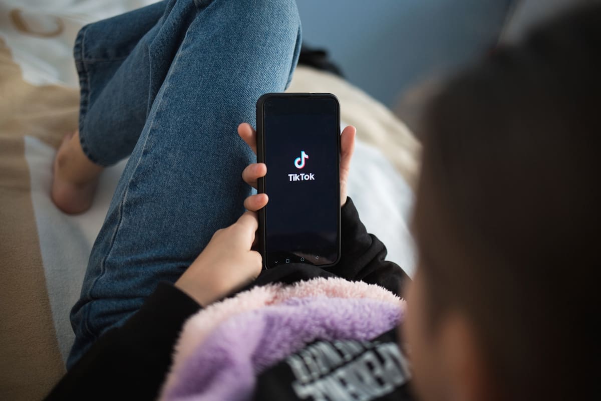 La propuesta prohíbe a las plataformas de redes sociales conceder acceso a niños menores de 13 años