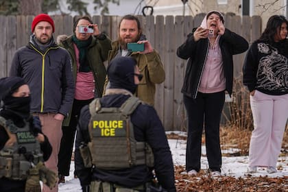 La propuesta refleja una demanda de supervisión externa sobre las agencias migratorias