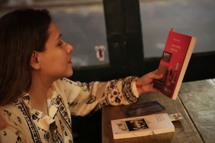 La propuesta vuelve a traer a la lectura como una forma de conocer a otras personas