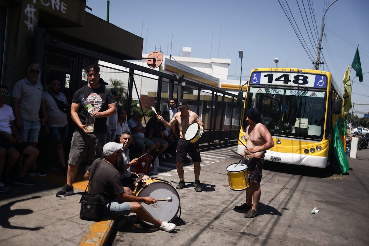 La protesta de trabajadores de la línea 148 afecta el servicio de diferentes líneas de la zona sur del conurbano