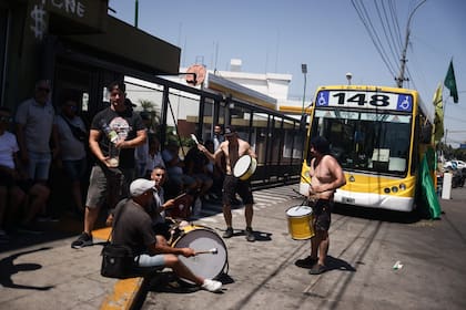 La protesta de trabajadores de la línea 148 afecta el servicio de diferentes líneas de la zona sur del conurbano