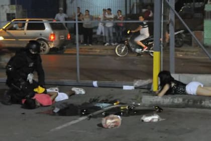 La protesta derivó en una hola de saqueos que dejó un muerto y 200 heridos