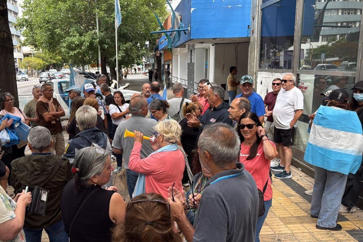 La protesta en la comisaría 1ª de Mar del Plata