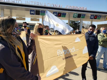La protesta se replicó en otros puntos donde la low cost Flybondi opera, como Córdoba