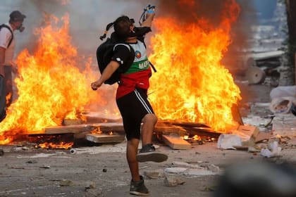 La protestas de 2019 en Chile empezaron después de que el gobierno anunciara el alza de los precios del pasaje de metro