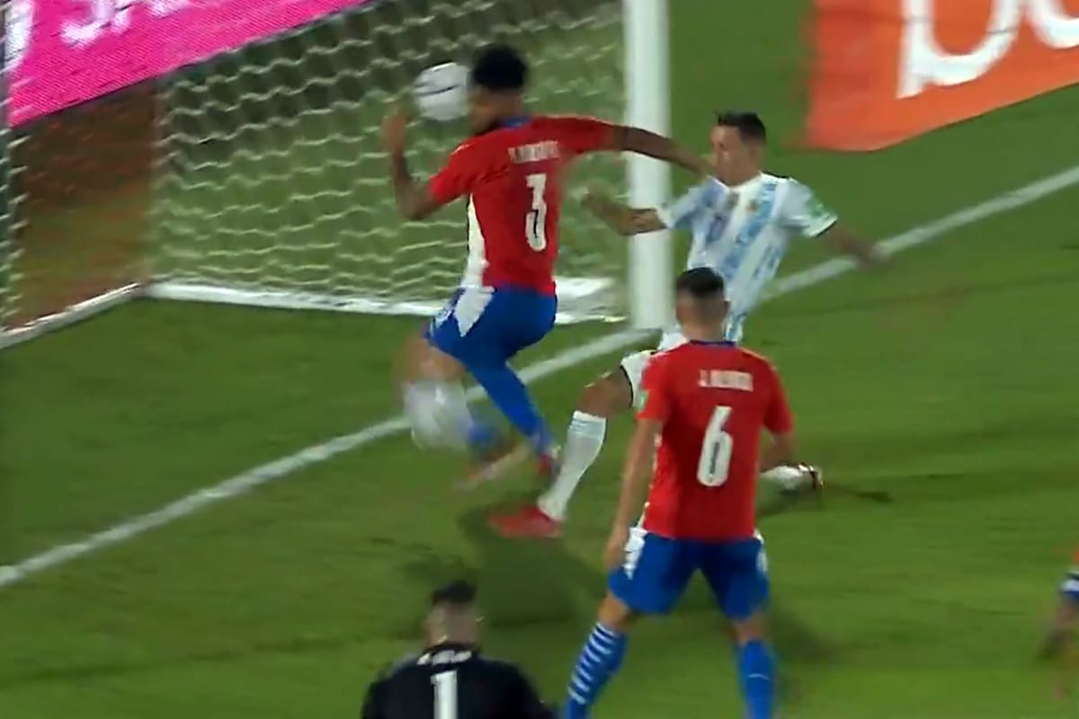 La providencial salvada de Omar Alderete que salvó el arco paraguayo