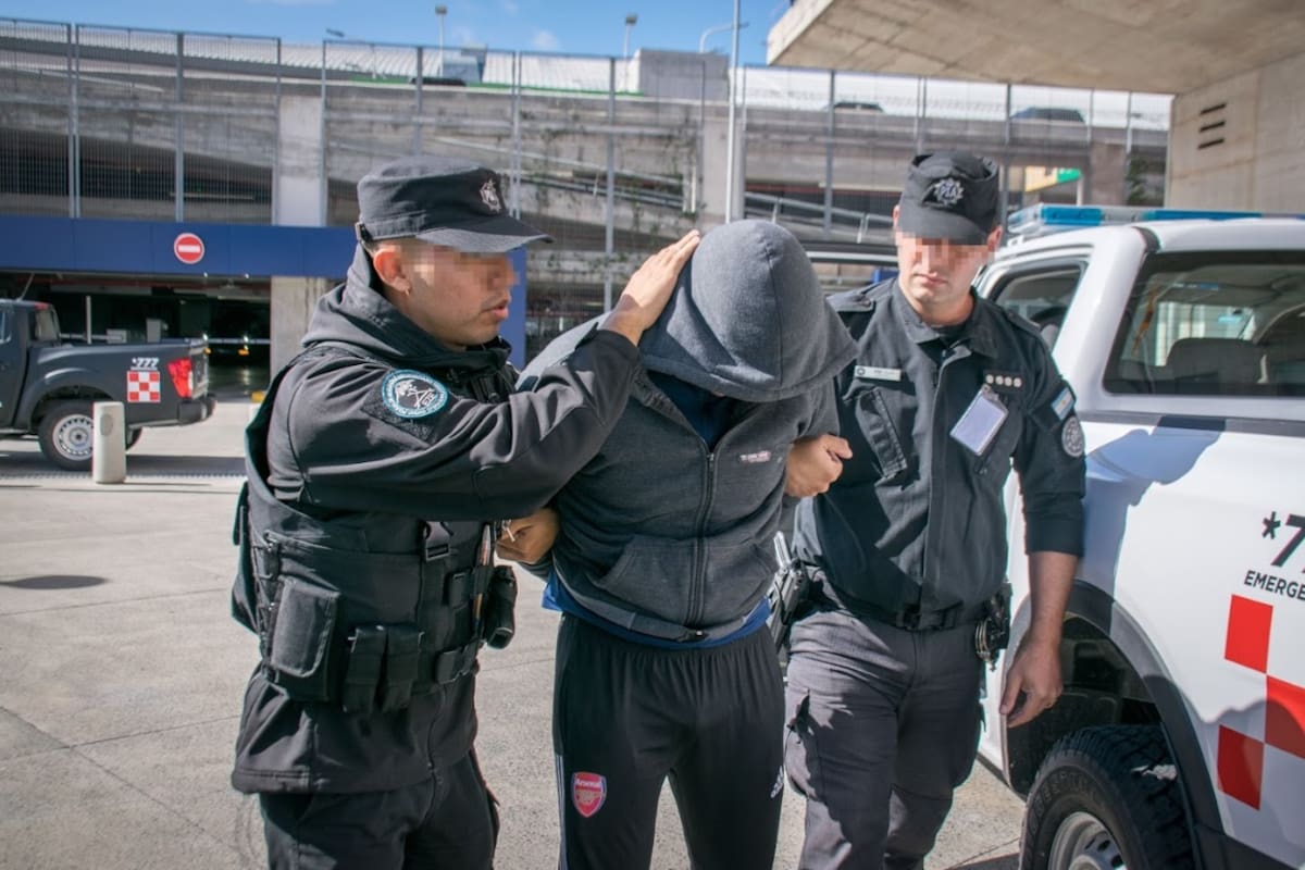 La PSA realizó allanamientos en el aeropuerto de Ezeiza