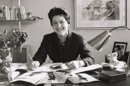 La publicación nació en Alemania cuando su fundadora, Aenne Burda, le reclamó a su esposo el manejo de la revista de moda que él había ideado para su amante