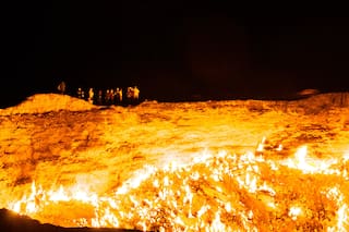 El cráter que arde hace 50 años y nadie pudo apagar: cómo es la “Puerta al Infierno”