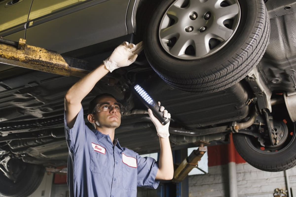 La puesta a punto del vehículo es clave para salir a las rutas con seguridad