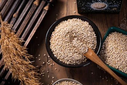 La quinoa tiene cinco veces más omega 3 que el salmón y más proteínas que el arroz
