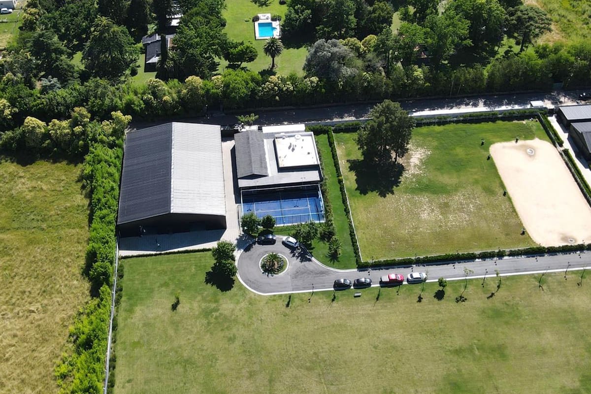 La quinta Villa Rosa, en Pilar, que se le atribuye al tesorero de la AFA