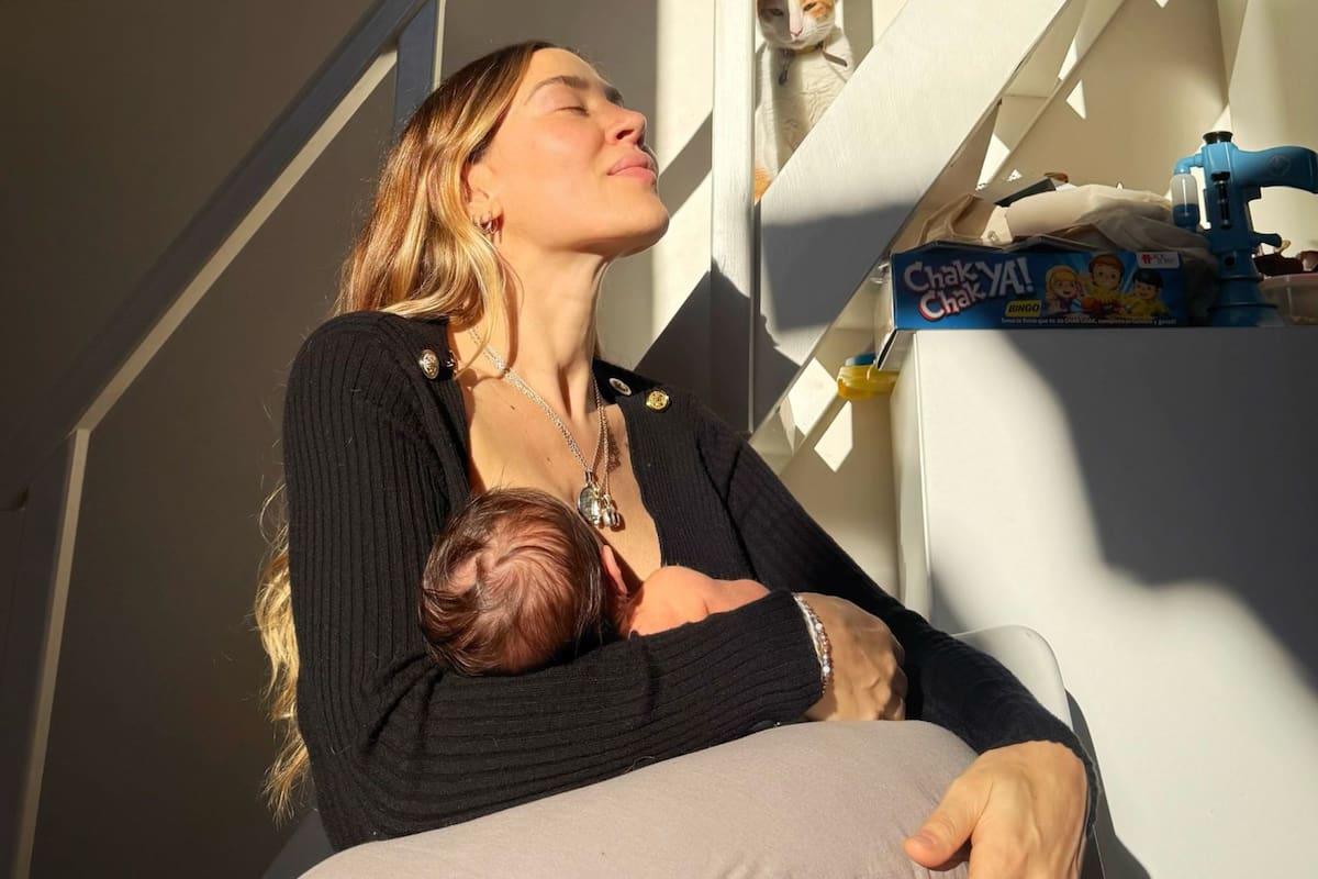 La reacción de Jimena Barón cuando una seguidora criticó el pelo de su bebé (Foto: Instagram @jmena)