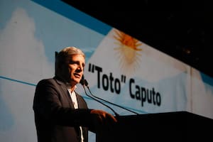 La reacción de Luis Caputo al crecimiento de la producción de gas y petróleo