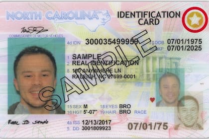La Real ID de Carolina del Norte es una licencia de conducir e identificación que cumple con la legislación