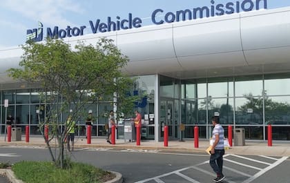 La Real ID en Nueva Jersey está disponible en todos los Centros de Licencias con cita previa