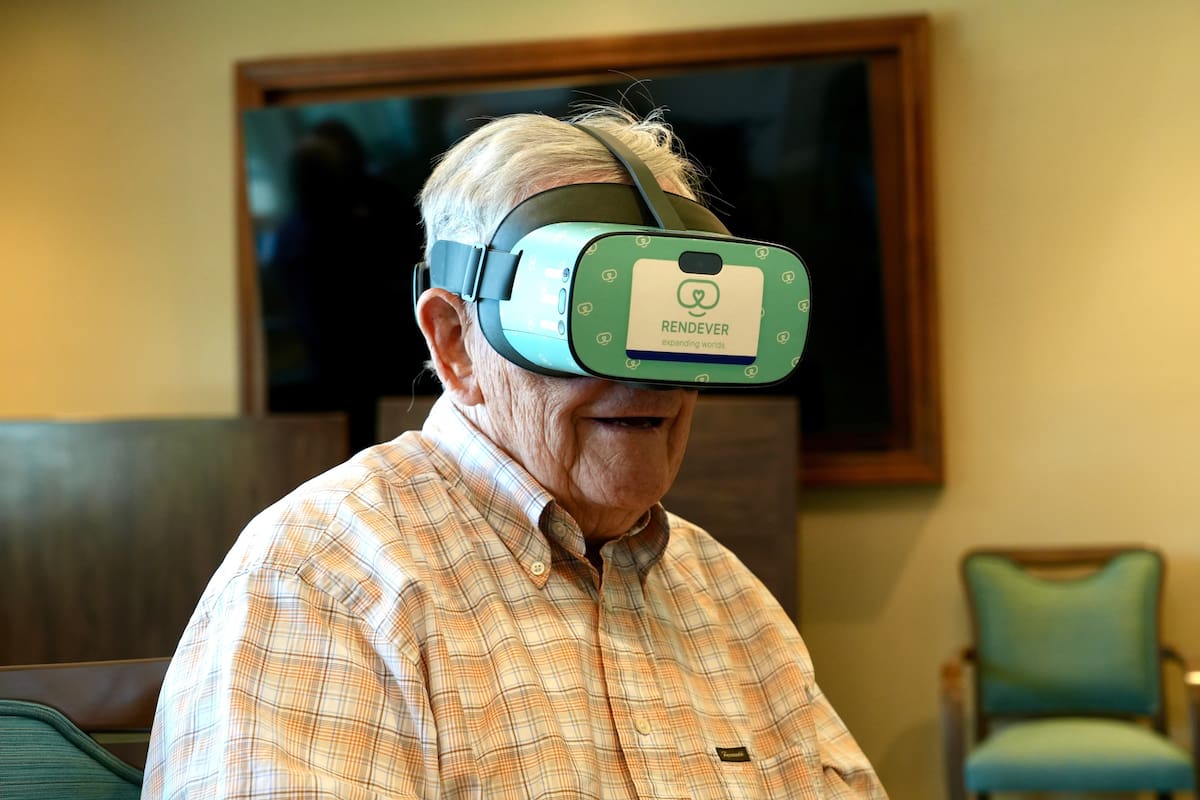 La realidad virtual abre las puertas para que personas mayores forjen vínculos en la vida real