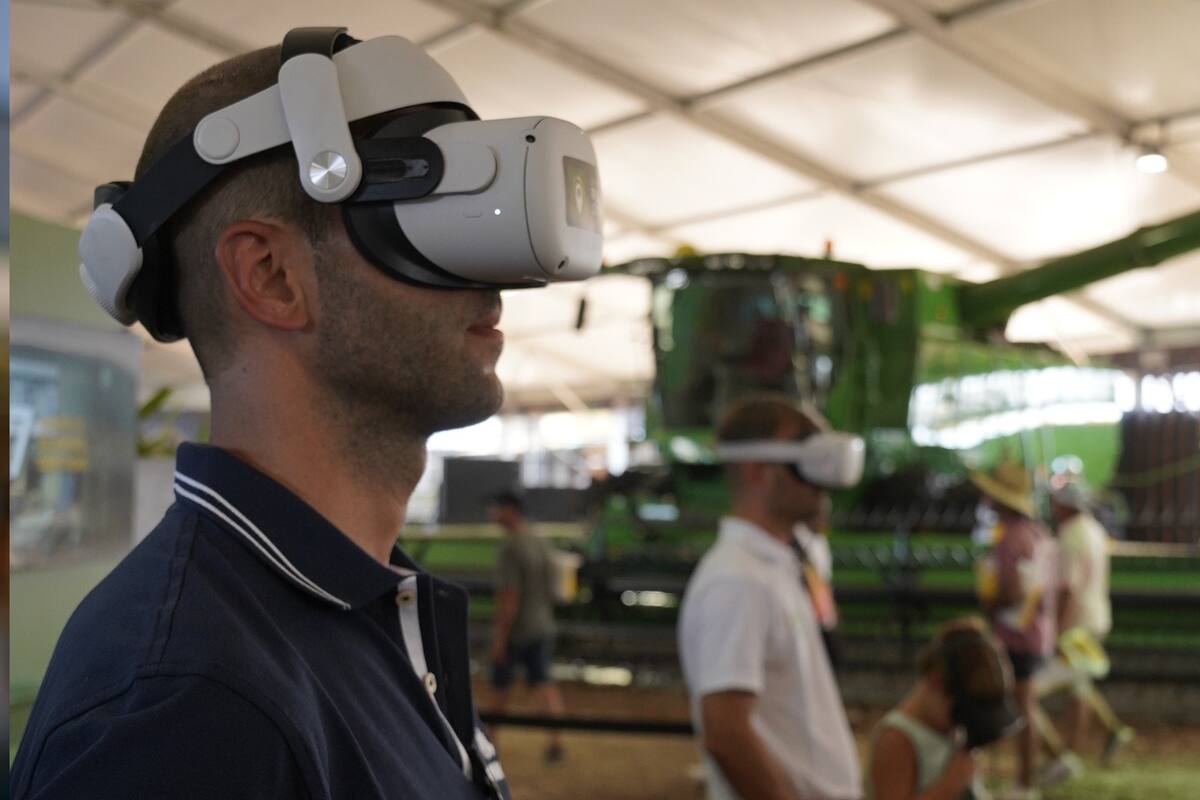 La realidad virtual, presente en la carpa de John Deere Argentina